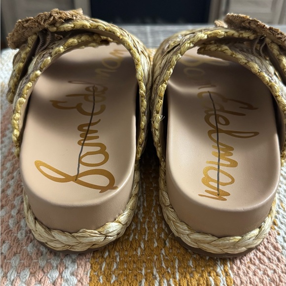 Reina Slide Sandals NWOT - Picture 6 of 9